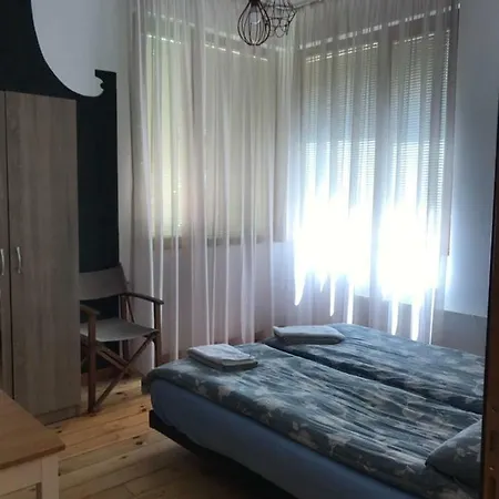 21 Asparuh - 24h Self Check-in * София