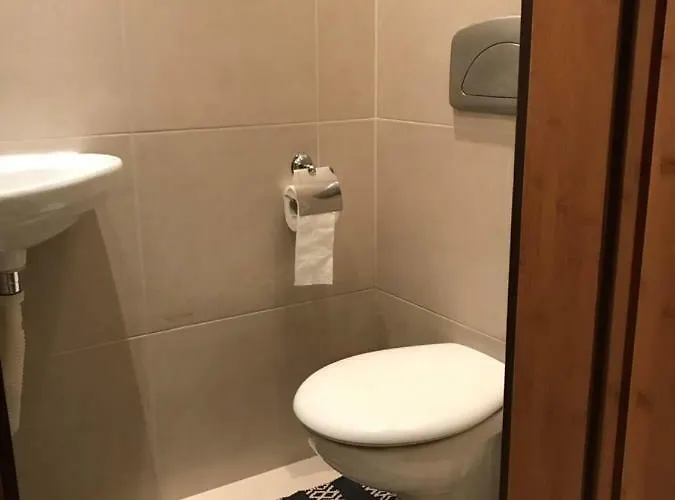 21 Asparuh - 24h Self Check-in * Sofie